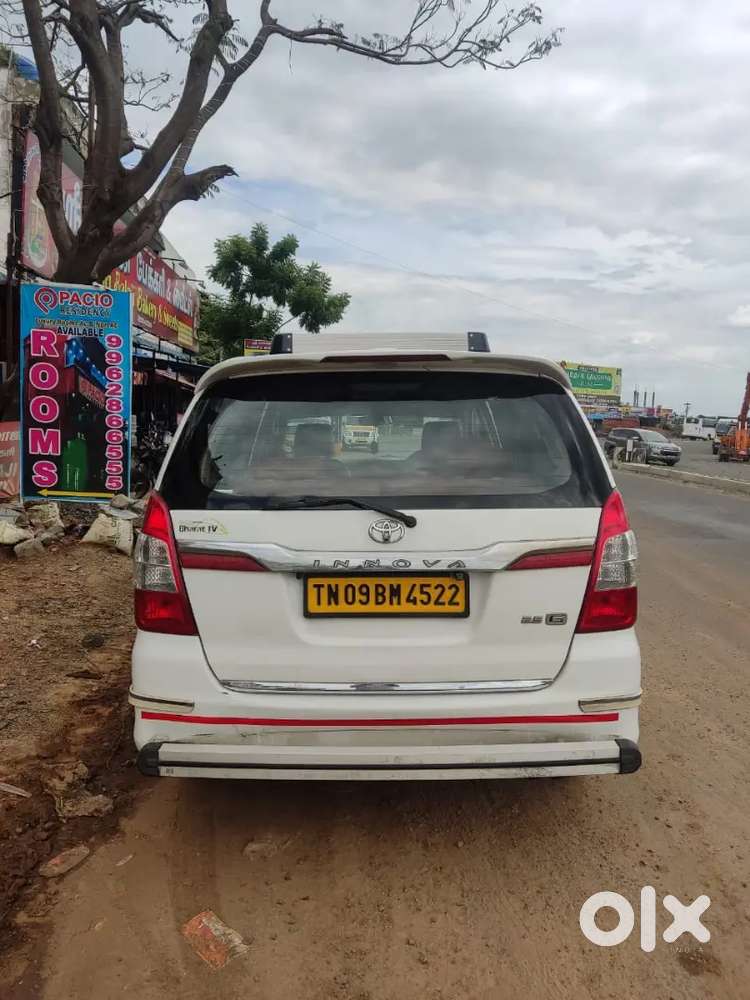 Toyota Innova 2012 Diesel 395000 Km Driven