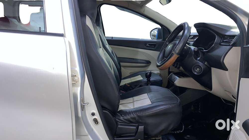 Renault Triber 1.0 Rxe, 2020, Petrol