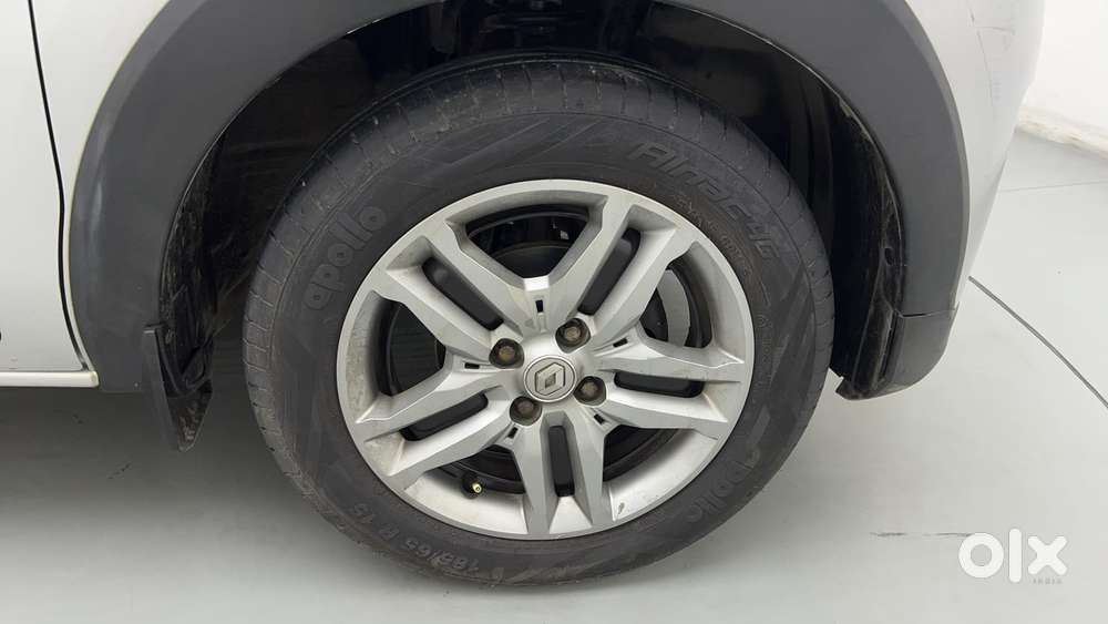 Renault Triber 1.0 Rxz Dual Tone, 2021, Petrol