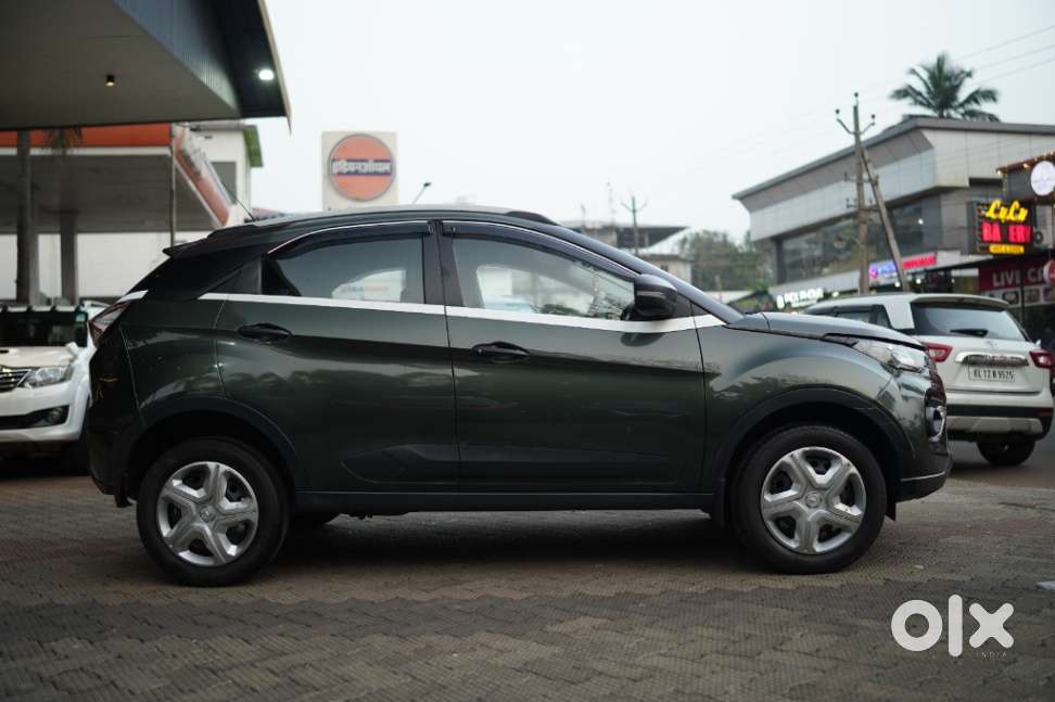 Tata Nexon, 2021, Petrol