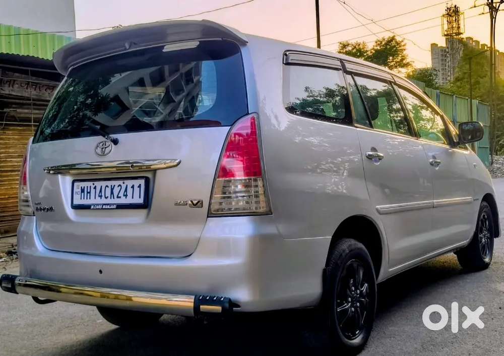 Innova V Top Model Diesel