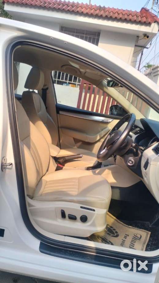 Skoda Octavia 1.8 Tsi At Style, 2019, Petrol