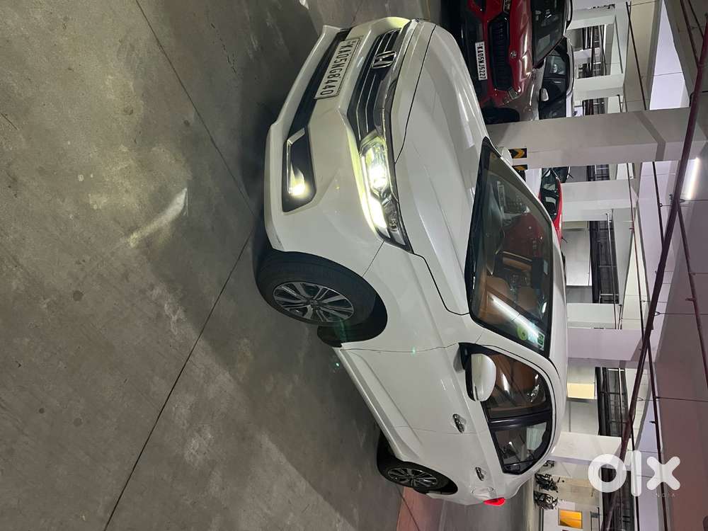 Honda Amaze Vx 2023 Petrol Well Maintained