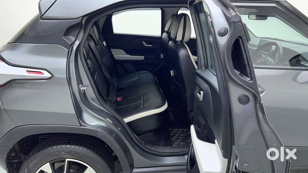 Tata Punch Creative Amt, 2023, Petrol