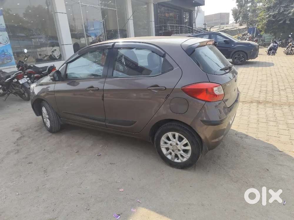 Tata Tiago 1.2 Revotron Petrol 2018