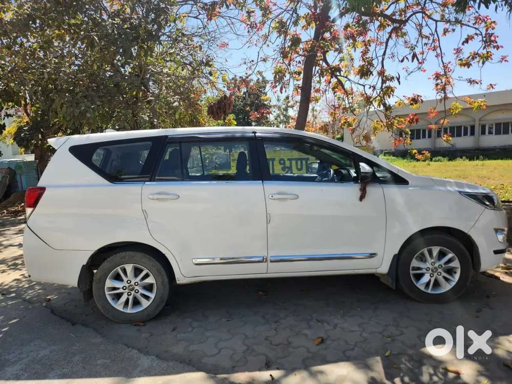 Toyota Innova Crysta 2018 Diesel 80000 Km Driven