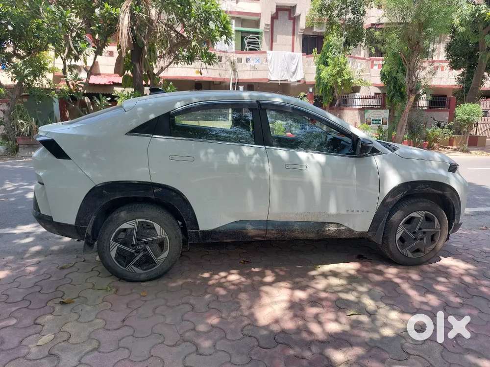 Tata Curvv Petrol Automatic