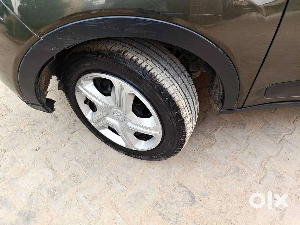 Tata Nexon 1.2 Revotron Xma Amt (s), 2020, Petrol