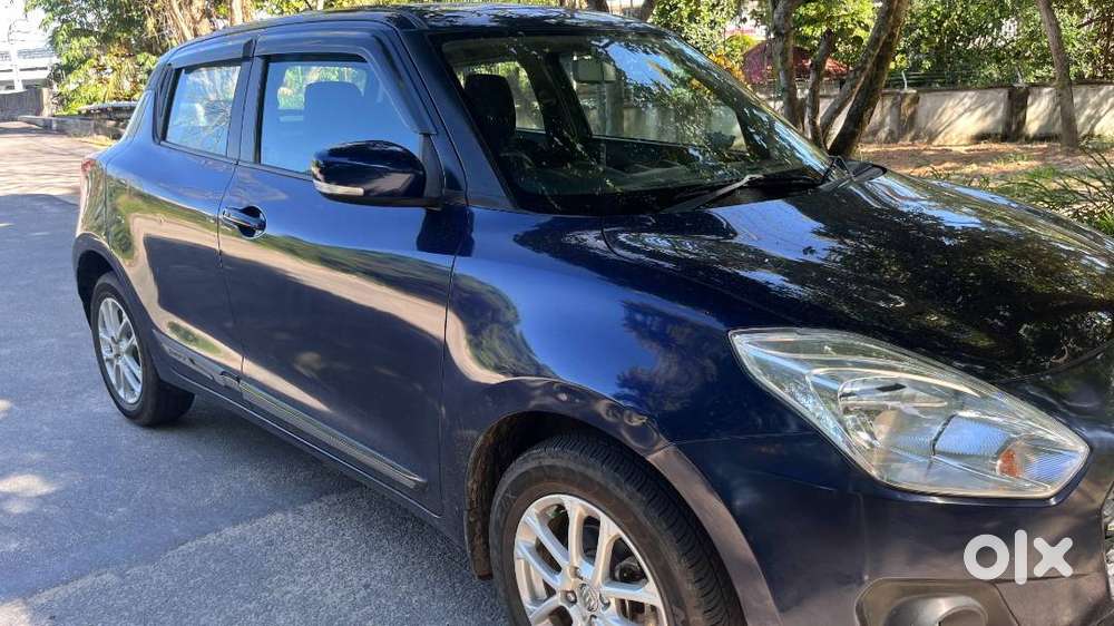 Showroom-condition, Accident-free Maruti Suzuki Swift Zxi