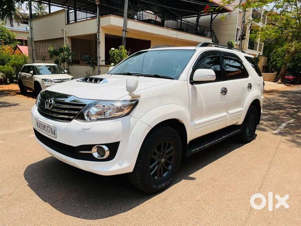 Toyota Fortuner 3.0 4x4 Manual, 2015, Diesel