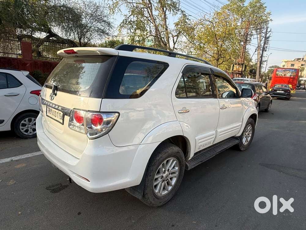 Toyota Fortuner 4x2 Mt 2.8 Diesel, 2015, Diesel