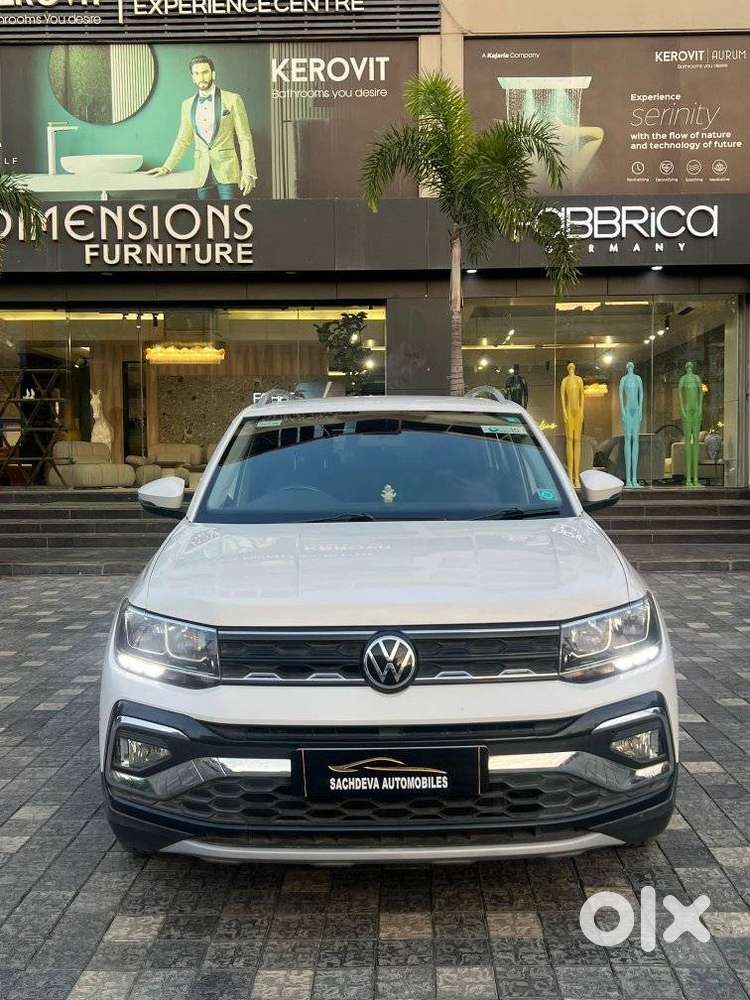 Volkswagen Taigun 1.0 Tsi Highline At, 2022, Petrol