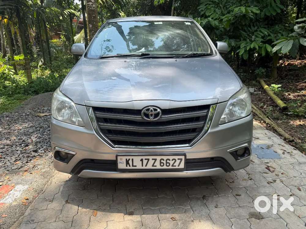 Toyota Innova 2.5 2015 Km Driven