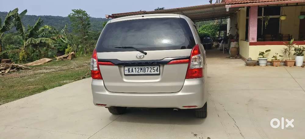 Toyota Innova 2013 Diesel 96000 Km Driven