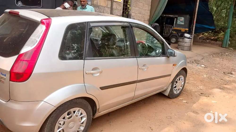 Ford Figo 2011 Diesel 90000 Km Driven