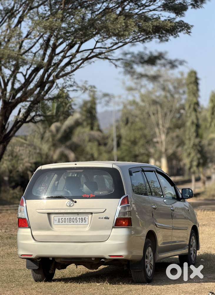 Toyota Innova 2.5 G (diesel) 7 Seater Bs Iv, 2015, Diesel