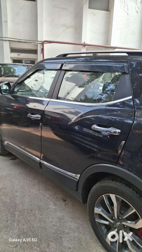 Mahindra Xuv300 2019 Petrol Well Maintained
