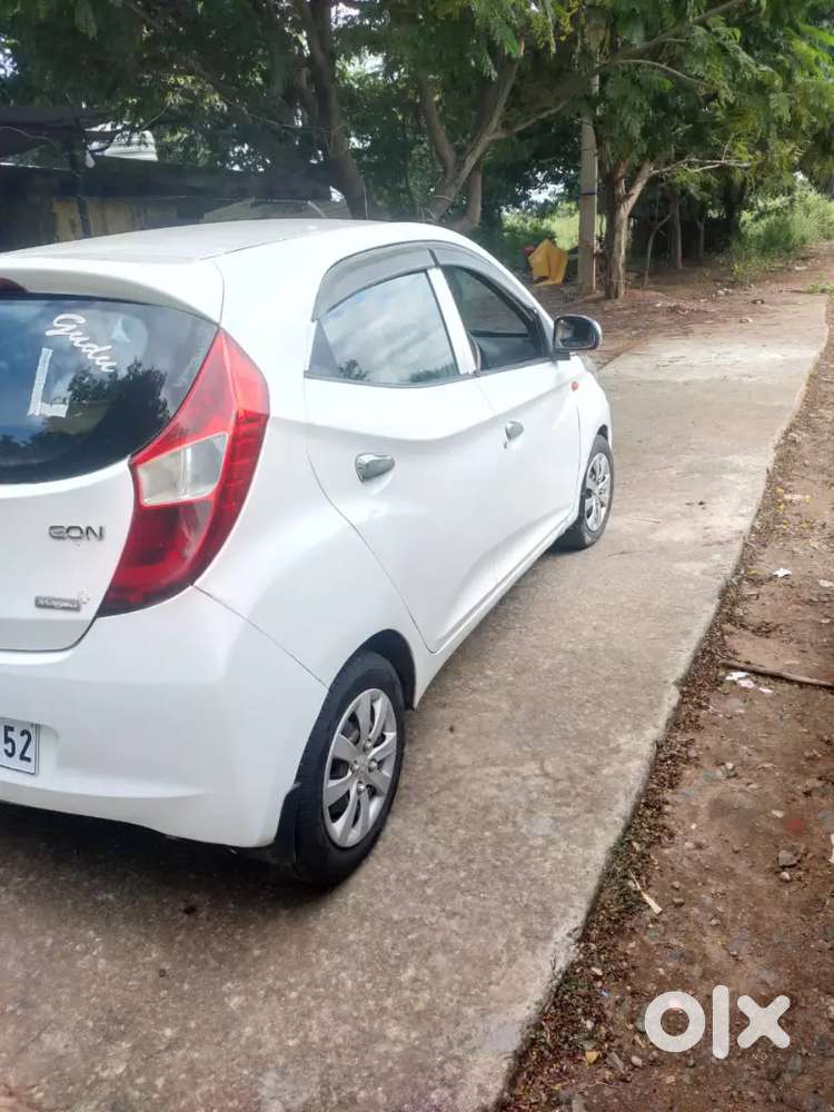 Hyundai Eon 2013 Petrol 110000 Km Driven