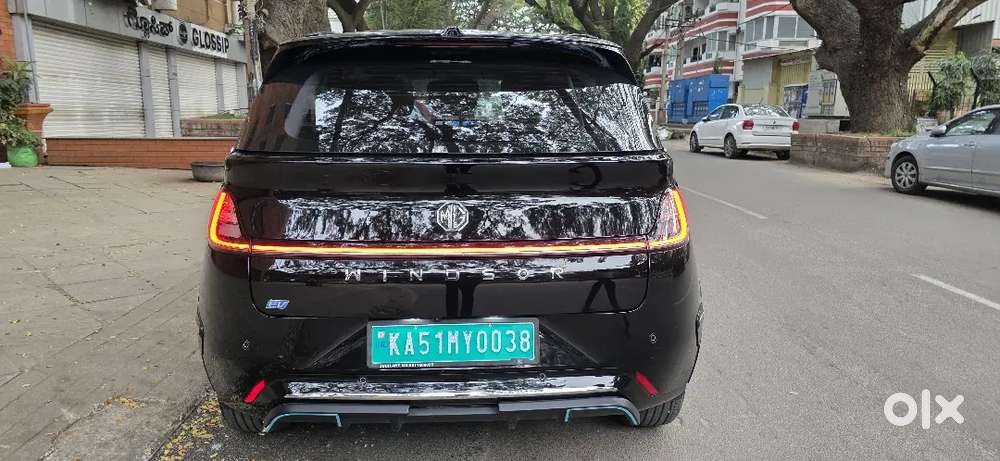 Mg Windsor Ev Essence 2025