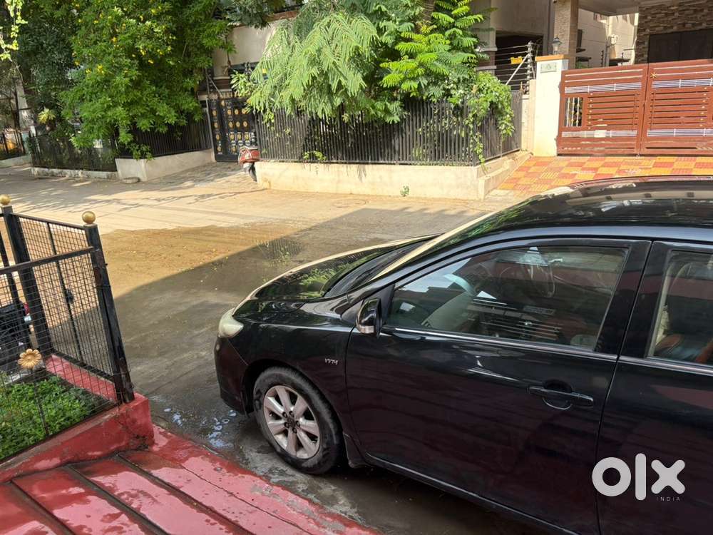 Toyota Corolla Altis 2011 Km Driven Car