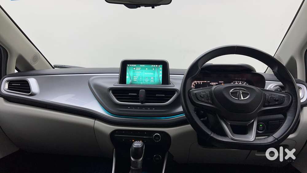 Tata Altroz Xza Plus (s), 2023, Petrol