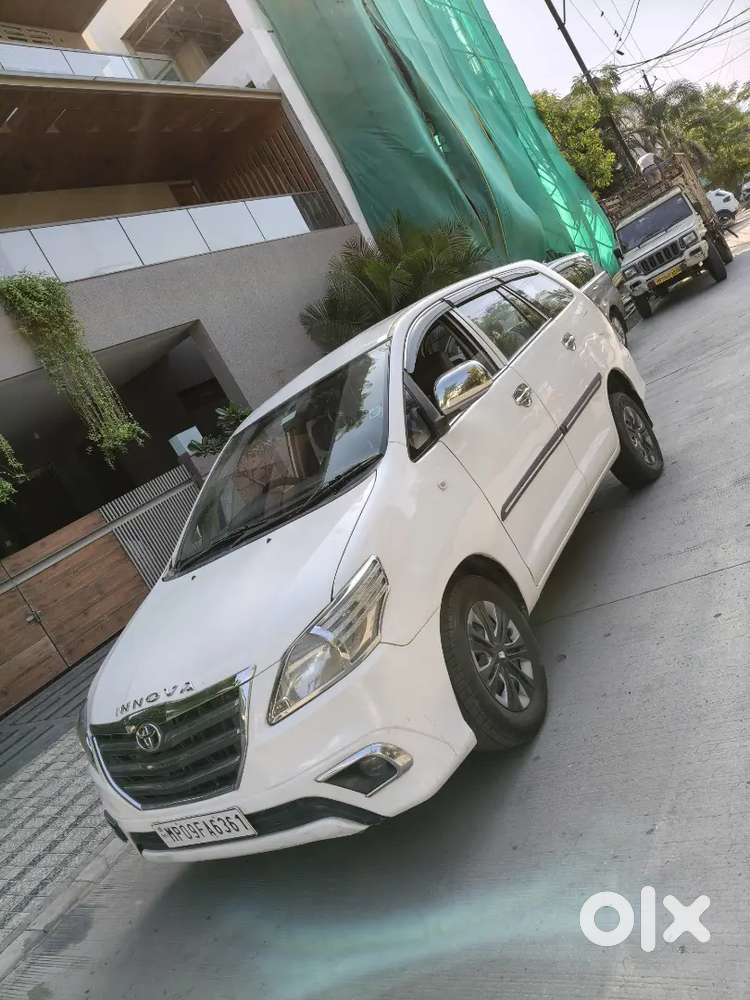 Toyota Innova 2.5 Gx 8 Seetar