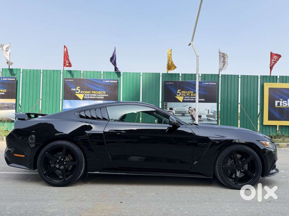 Ford Mustang V8, 2019, Petrol