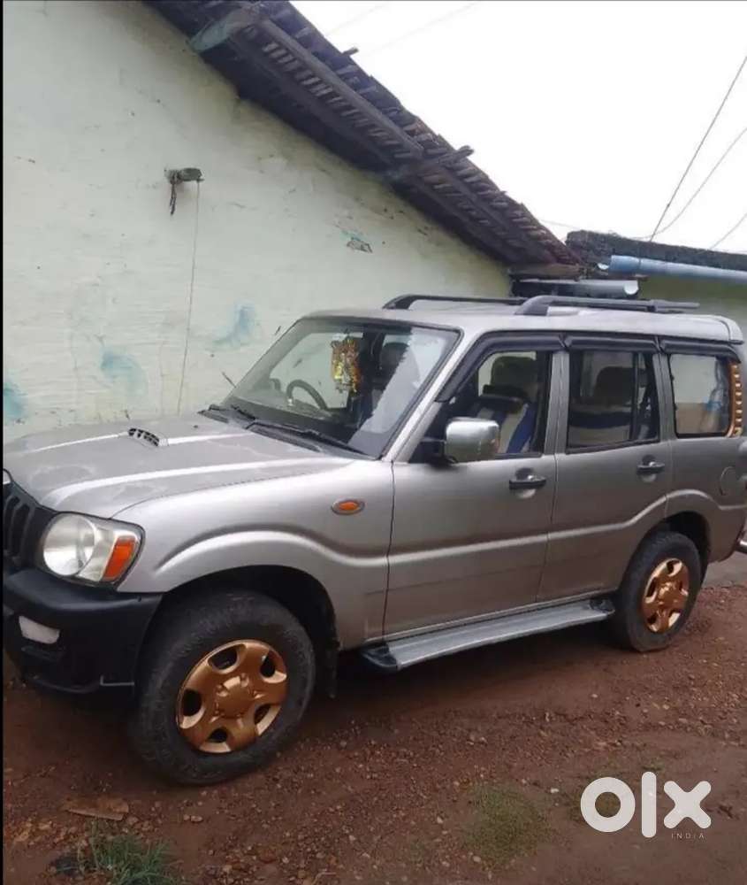 Mahindra Scorpio Classic 2013 Diesel 145000 Km Driven
