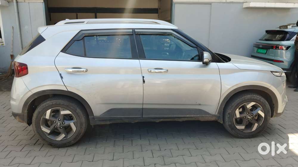 Hyundai Venue 1.0l Turbo Gdi Sx Mt, 2022, Petrol