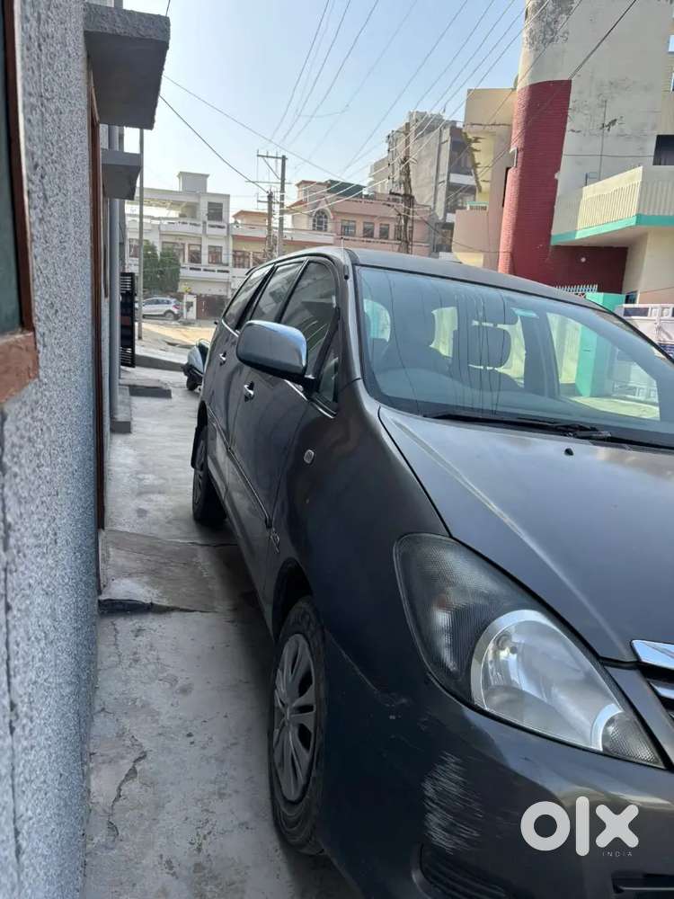 Inovva 7 Seater Car