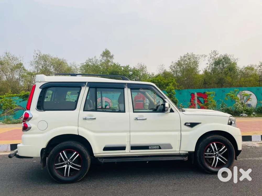 Mahindra Scorpio Classic 2024 Diesel Mt Str