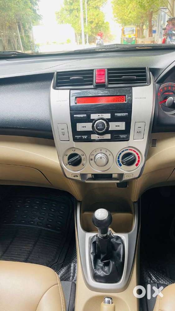 Honda City, 2011, Petrol