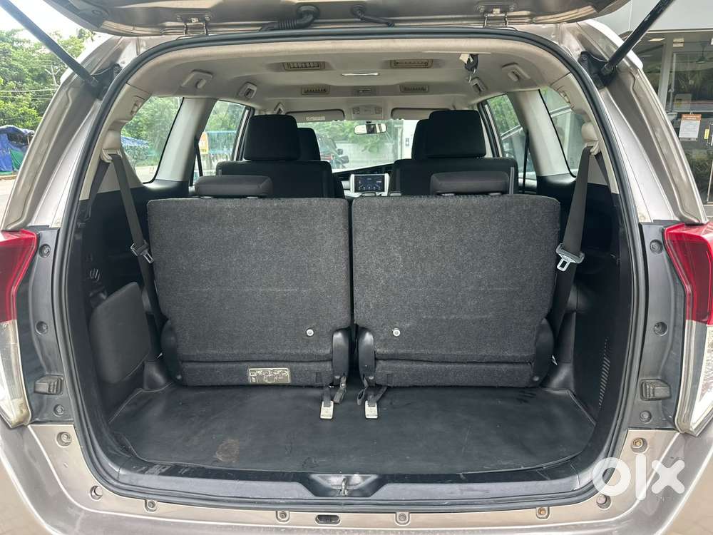 Toyota Innova Crysta 2.4 G Mt 7 Str, 2018, Diesel