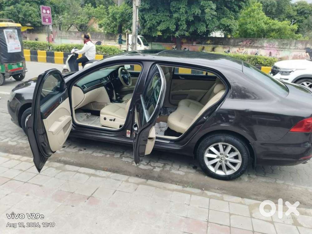 Skoda Superb Elegance 2.0 Tdi Cr At, 2014, Diesel