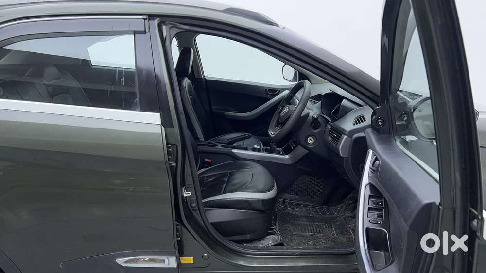 Tata Nexon 1.2 Revotron Xm (s), 2021, Petrol