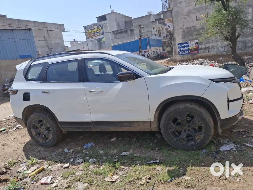 Brand New Tata Safari Top Model Manual