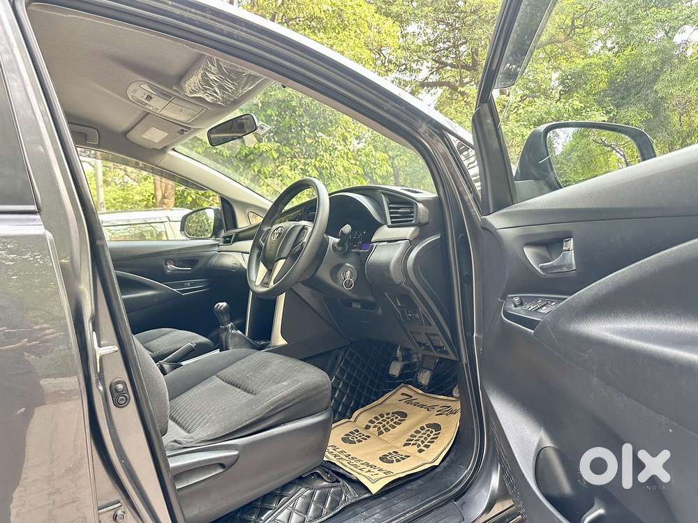 Toyota Innova Crysta 2.4 Gx Mt, 2017, Diesel