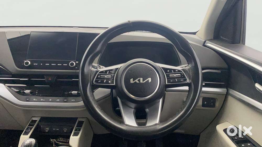 Kia Carens 1.5 Prestige Plus 7 Str Imt, 2022, Petrol