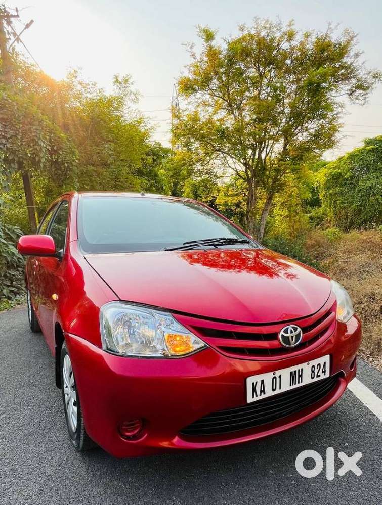 Toyota Etios Liva 2011-2012 J, 2011, Petrol