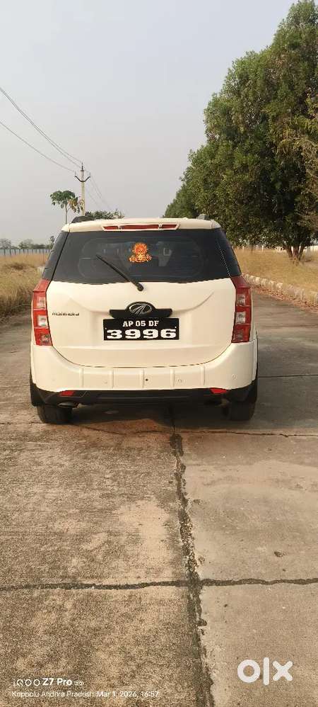 Mahindra Xuv500 2015 Diesel 185000 Km Driven
