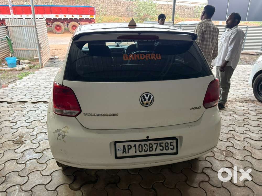 Volkswagen Polo 2012 Car