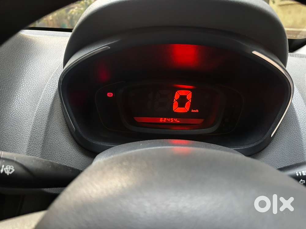 Renault Kwid Petrol Well Maintained