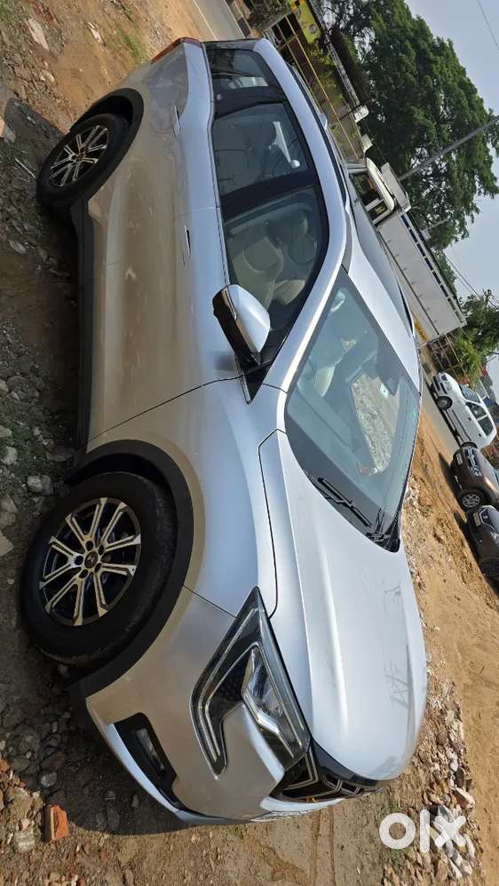 Mahindra Xuv700 Ax7l Awd 2023