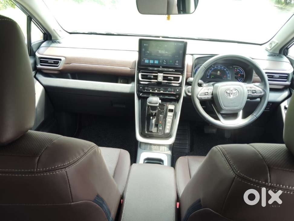 Toyota Innova Hycross Zx(o), 2025, Petrol