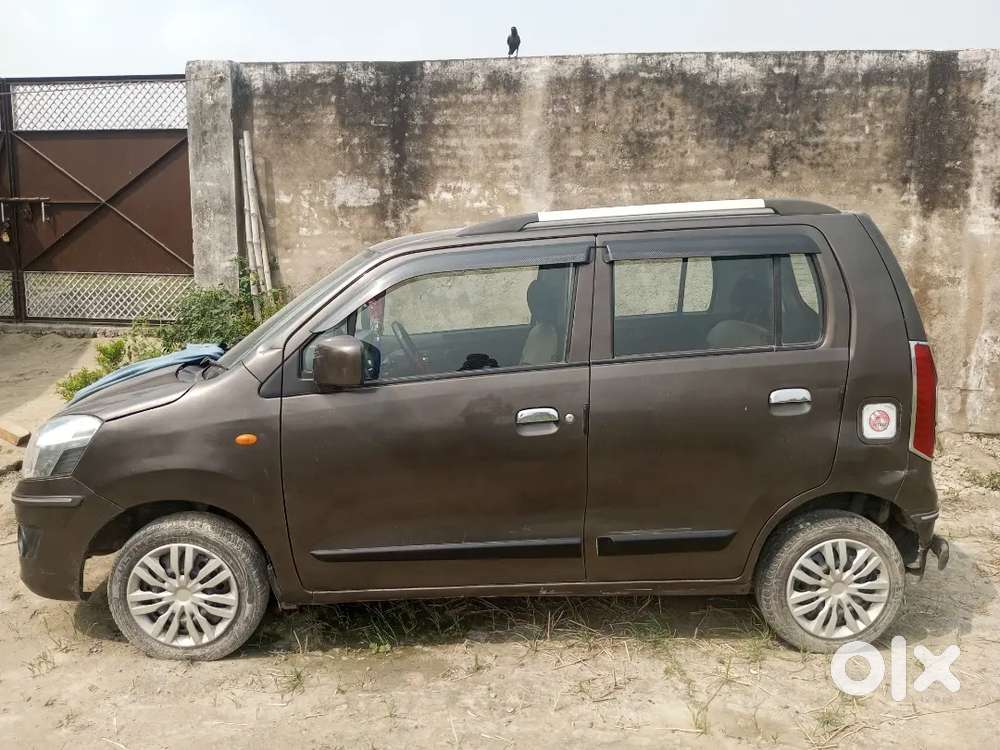 जिस भाई को कार लेने का है Sms करे टाइम पास वाले दूर रहे और