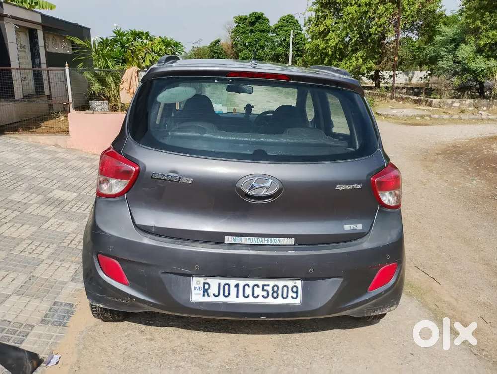 Hyundai Grand I10 2015 Petrol 71200 Km Driven