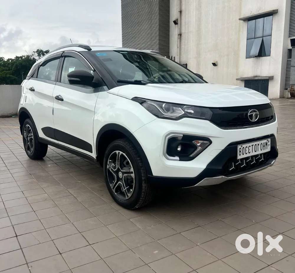 Tata Nexon 1.2 Revotron Xma Amt (s), 2021, Petrol