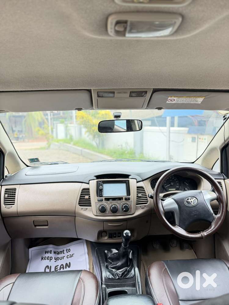 Toyota Innova 2.5 G (diesel) 8 Seater, 2015, Diesel