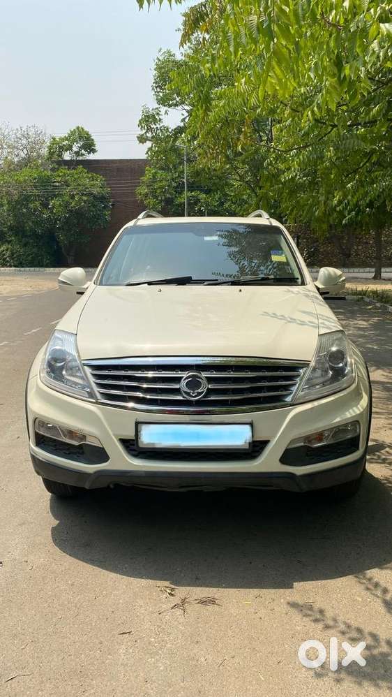 Mahindra Rexton 2013 Diesel Well Maintained