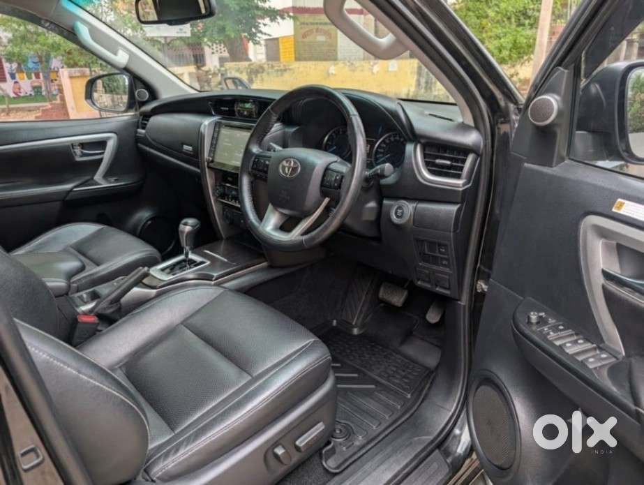 Toyota Fortuner 4x2 Mt 2.8 Diesel, 2023, Diesel